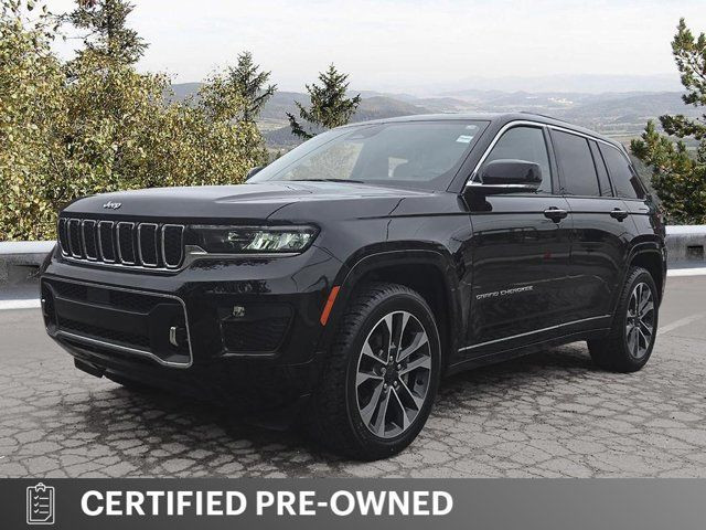 2023 Jeep Grand Cherokee Overland in Cars & Trucks in Moncton