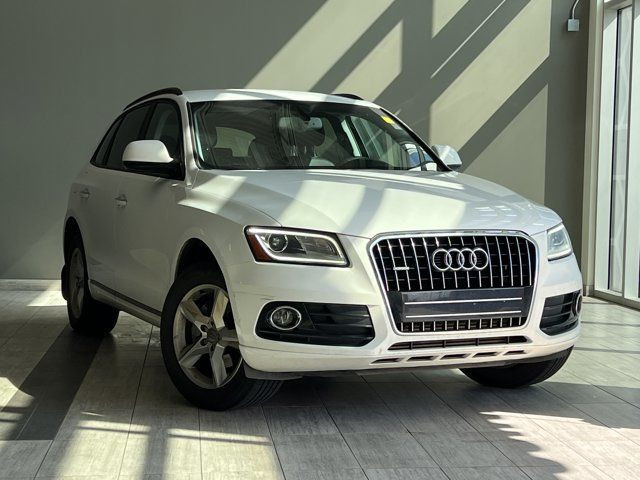 2016 Audi Q5 Komfort | Heated Seats | Bluetooth in Cars & Trucks in Edmonton - Image 2