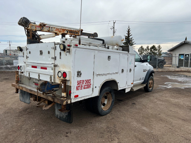 2014 Dodge 5500 Mechanic Body ST in Farming Equipment in St. Albert - Image 3