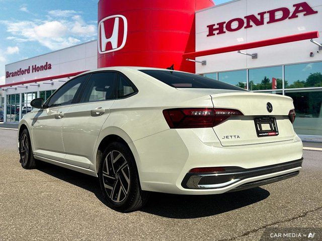2022 Volkswagen Jetta Highline in Cars & Trucks in Brantford - Image 4