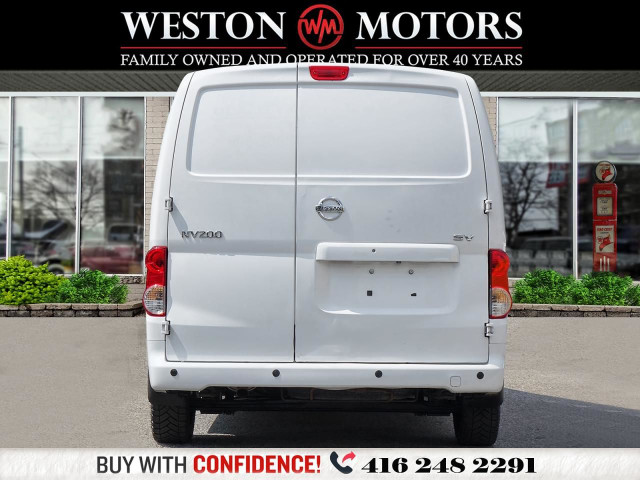 2017 Nissan NV200 SV*NAVIGATION*REVERSE CAMERA*SHELVING*POWER GR in Cars & Trucks in City of Toronto - Image 4