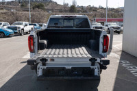 Take on any adventure with our 2023 GMC Sierra 1500 AT4X. Built for the bold, this truck features a... (image 4)