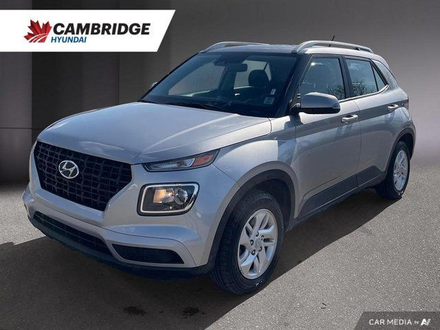 2023 Hyundai Venue Preferred | Carplay | Heated Seats in Cars & Trucks in Cambridge