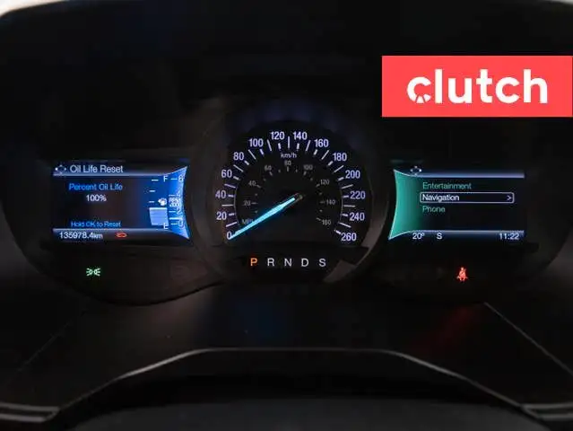 2018 Ford Edge Titanium w/ Apple CarPlay & Android Auto, Nav, Pa in Cars & Trucks in Bedford - Image 27