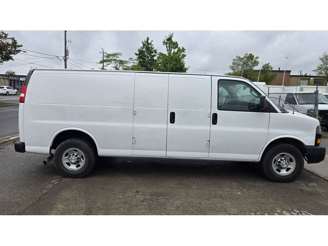 2021 GMC Savana Cargo Van G3500 - 155WB - Extended Cargo - 6.6L  in Cars & Trucks in City of Toronto - Image 2