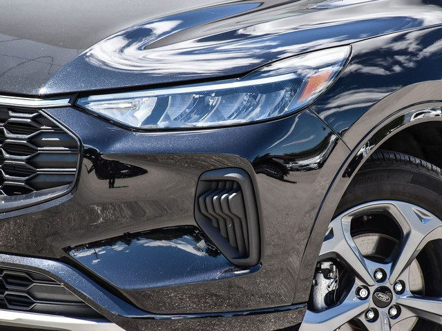 2024 Ford Escape ST-Line REMOTE START, HEATED SEATS. in Cars & Trucks in Kawartha Lakes - Image 2