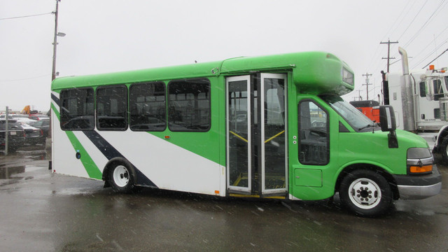 2013 Chevrolet Express 10 PASSENGER WHEEL CHAIR BUS in Cars & Trucks in Edmonton - Image 4