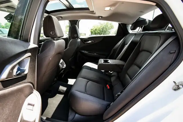 2023 Chevrolet Malibu LT • SUNROOF • HEATED SEATS • CP/AA in Cars & Trucks in Kingston - Image 29