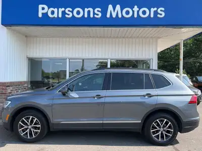 Heated Seats! AWD! Backup Camera! We Finance and Take Trades! Kki Easy Approvals! Call or Text Lucas...