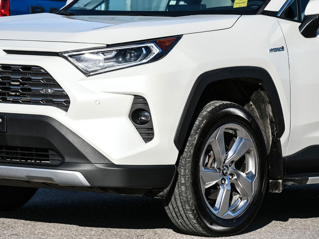  2020 Toyota RAV4 Hybrid Limited AWD ~Backup Cam ~NAV ~Bluetooth in Cars & Trucks in Barrie - Image 2
