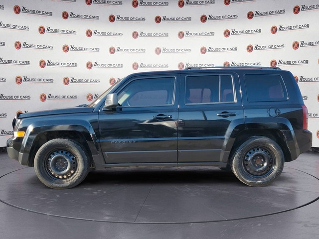  2014 Jeep Patriot FWD 4dr Heated Seats Sunroof Leather Seats in Cars & Trucks in Calgary - Image 2