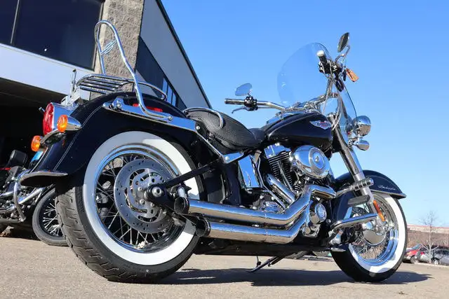 2008 Harley-Davidson FLDE in Street, Cruisers & Choppers in Strathcona County - Image 9