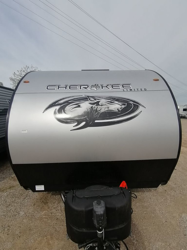 2022 FOREST RIVER CHEROKEE 274RK in Travel Trailers & Campers in London