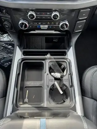 2025 Ford F-450 SUPER DUTY PLATINUM DRW w/FX4, PRO PWR, MNRF & M in Cars & Trucks in Edmonton - Image 29
