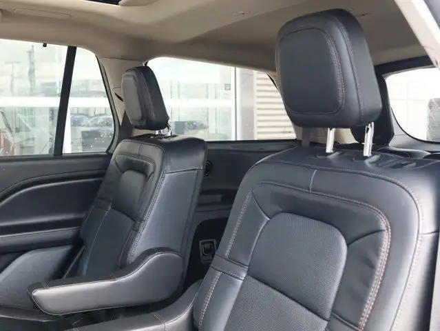 2022 Lincoln Aviator Reserve CLEAN CARFAX, ONE OWNER FACTORY in Cars & Trucks in Winnipeg - Image 29