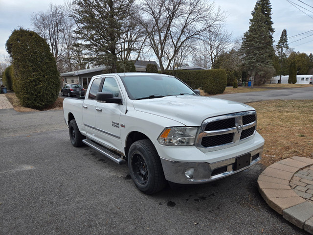 2015 RAM 1500 SLT in Cars & Trucks in Longueuil / South Shore