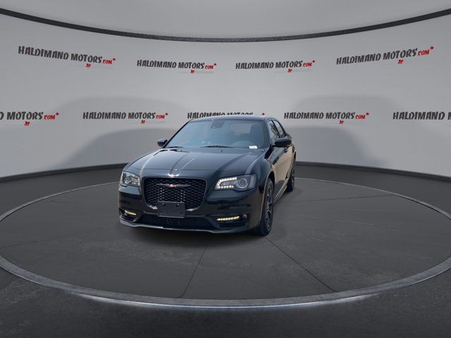2023 Chrysler 300 300S in Cars & Trucks in Hamilton - Image 3