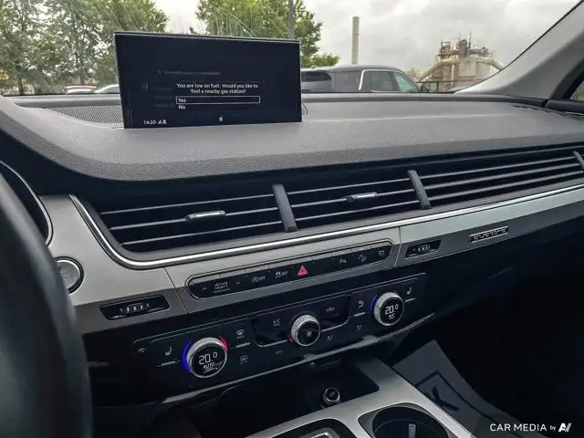 2019 Audi Q7 Komfort dans Autos et camions dans Cambridge - Image 27