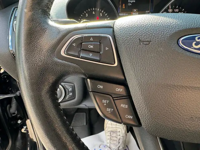 2017 Ford Escape TITANIUM! DEALER SERVICED! SUNROOF, HEATED SEAT in Cars & Trucks in Ottawa - Image 24