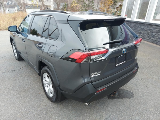 2020 Toyota RAV4 Hybrid XLE AWD! ONE OWNER! SUNROOF! DEALER SERV in Cars & Trucks in Bedford - Image 3