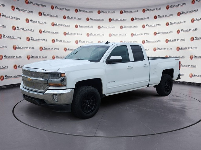 2017 Chevrolet Silverado 1500 4WD Double Cab 143.5 LT w-1LT in Cars & Trucks in Calgary