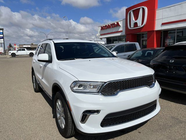 2022 DODGE DURANGO SXT | LOW KM | 3RD ROW SEATING | HEATED SEATS in Cars & Trucks in Medicine Hat - Image 2