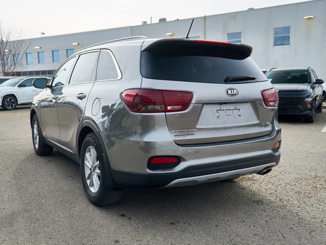 2019 Kia Sorento EX 2.4 | Awd | Heated Seats and Steering Wheel in Cars & Trucks in Edmonton - Image 3