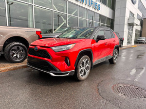 2024 Toyota RAV 4 XSE AWD | PHEV | TOIT | VOLANT CHAUFFANT | CARPLAY