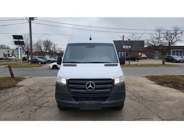 2021 Mercedes-Benz Sprinter Cargo Van 2500 - 170WB - 4cylDiesel  in Cars & Trucks in City of Toronto - Image 8