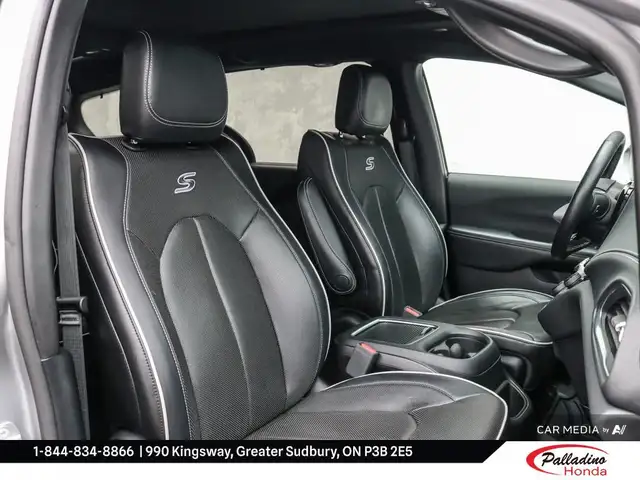 2019 Chrysler Pacifica Limited in Cars & Trucks in Sudbury - Image 32
