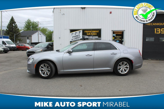 2016 Chrysler 300 Berline 4 portes tourisme, traction arrière!!  in Cars & Trucks in Laval / North Shore - Image 2
