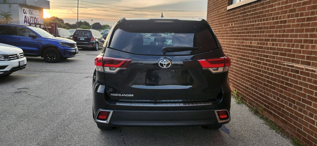 2019 Toyota Highlander AWD XLE in Cars & Trucks in Oakville / Halton Region - Image 4