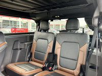 This 2023 Ford Bronco Outer Banks is a head-turner, boasting a Velocity Blue Metallic exterior and a... (image 9)