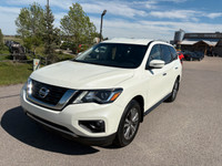 2020 NISSAN PATHFINDER SV AWD ACTIVE TITLE Minor Hail damage,No Accident Mileage 100.470 KM Engine :... (image 1)