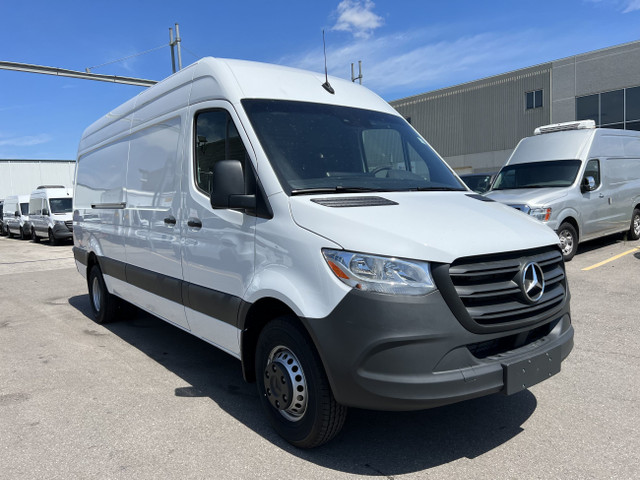2023 Mercedes-Benz Sprinter Van SPRINTER 3500 - CARGO- 170”WB Hi in Cars & Trucks in Oakville / Halton Region - Image 2