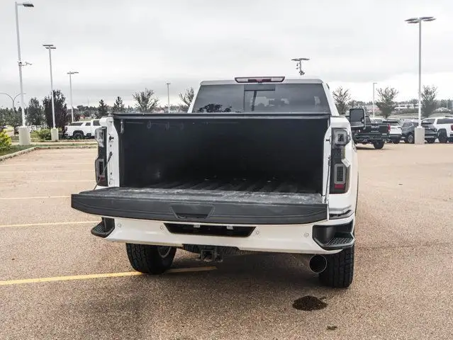 2022 Chevrolet Silverado 3500HD High Country Z71 in Cars & Trucks in Strathcona County - Image 9