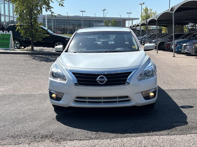 2014 Nissan Altima V6 CVT 3.5 SL - ONE OWNER / LOW KM'S in Cars & Trucks in Calgary - Image 2