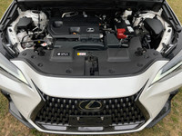 2022 LEXUS NX 250 AWD. PEARL WHITE ON BLACK LEATHER INTERIOR. MINT CONDITION. APPLE CAR PLAY. REAR V... (image 8)