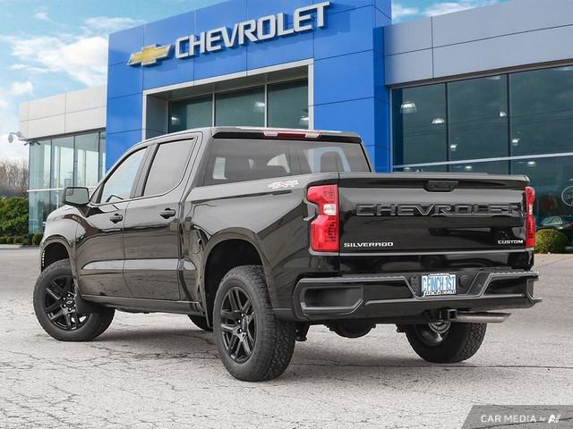 2025 Chevrolet Silverado 1500 Custom in Cars & Trucks in London - Image 4