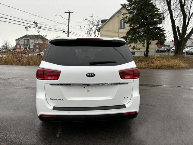 2021 KIA Sedona LX in Cars & Trucks in Laval / North Shore - Image 3