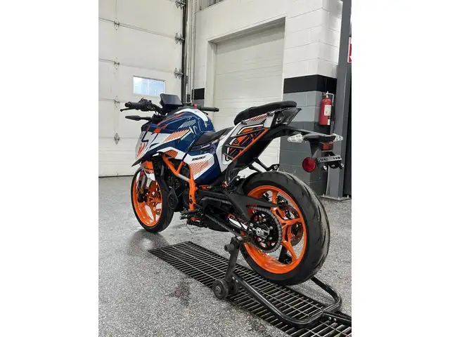 2024 KTM 390 DUKE in Sport Touring in Granby - Image 5