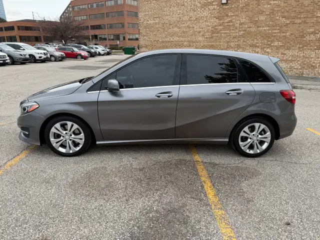 2015 Mercedes-Benz B-Class 4dr HB B 250 Sports Tourer 4MATIC in Cars & Trucks in City of Toronto - Image 6