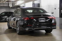 This Mercedes-Benz E-Class has a strong Intercooled Turbo Gas/Electric I-4 2.0 L/122 engine powering... (image 7)