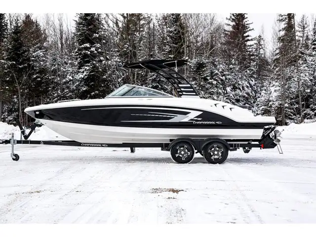 2025 Chaparral 23 SSI in Powerboats & Motorboats in Québec City - Image 2