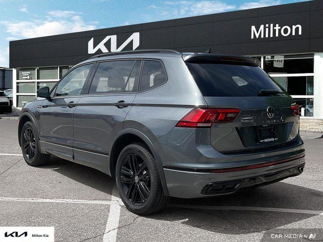 2022 Volkswagen Tiguan SE R-Line Black in Cars & Trucks in Oakville / Halton Region - Image 4