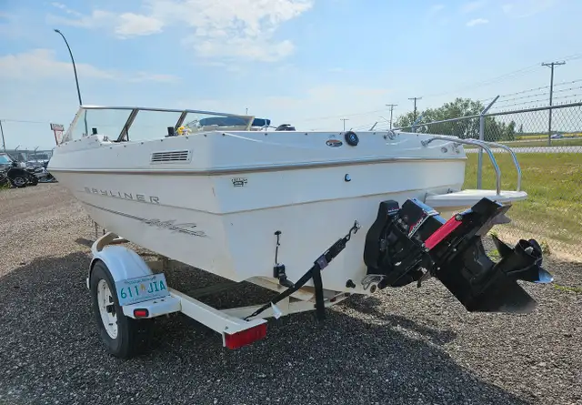 1999 Bayliner Capri 1954 in Powerboats & Motorboats in Regina - Image 5