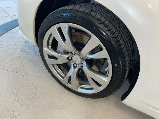2019 Infiniti Q70 3.7 AWD Sport Fresh Trade! Local Unit! Rare Un in Cars & Trucks in Regina - Image 19