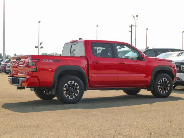 2023 Nissan Frontier PRO-4X 3.8L dans Autos et camions dans Ville d’Edmonton - Image 9