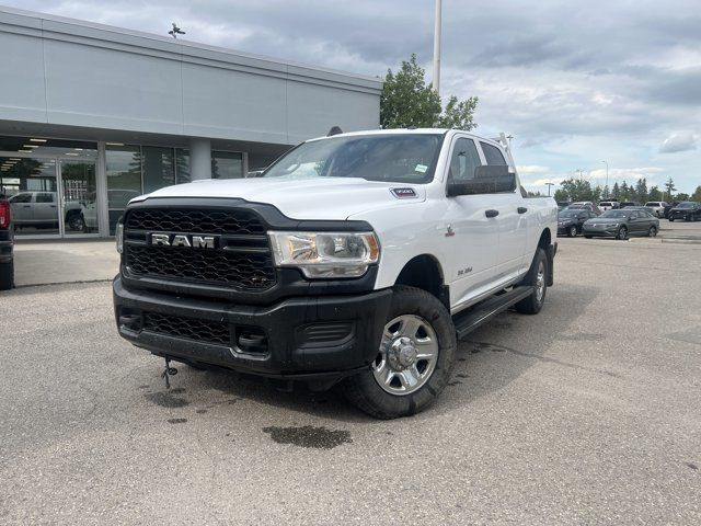 2019 Ram 3500 TRADESMAN / POWER OPTIONS / 6.7L CUMMINS DIESEL in Cars & Trucks in Calgary
