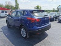 • Power_Steering • Power_Brakes • Power_Windows • Power_Mirrors • Power_Locks • Power_Sunroof • Keyl... (image 2)